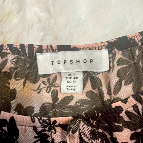 TOPSHOP
Floral Mesh Ruched Neck Crop Top In Multi - Picture 2 of 3